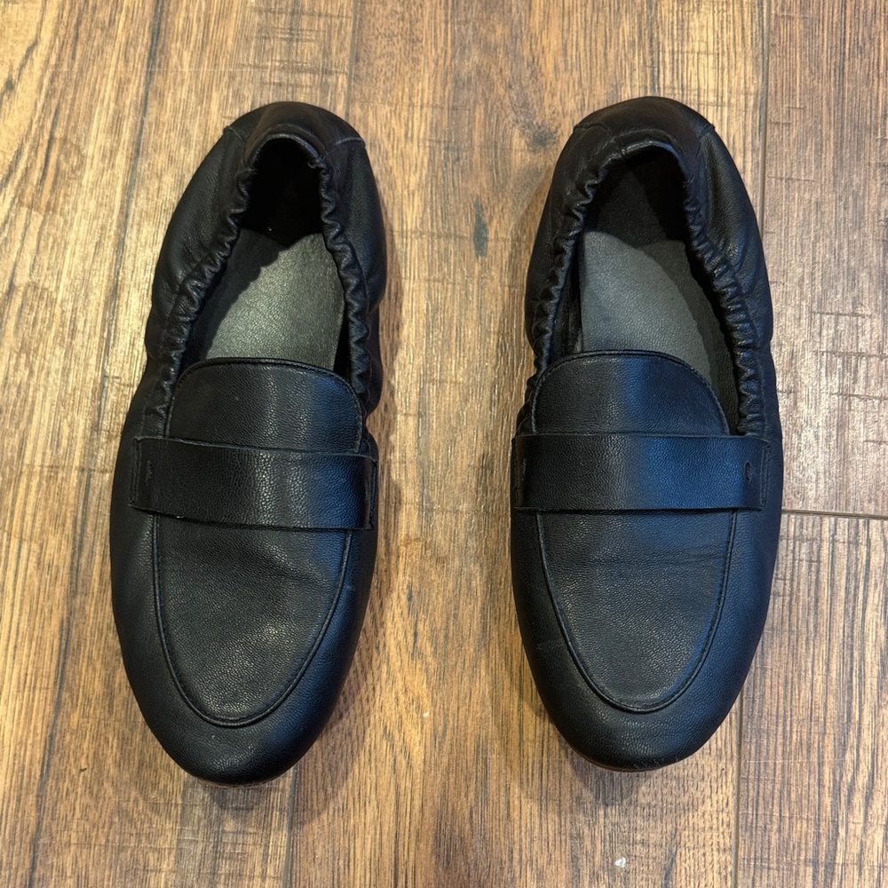 Quince Elegant Black Leather Loafers 7 Womens
